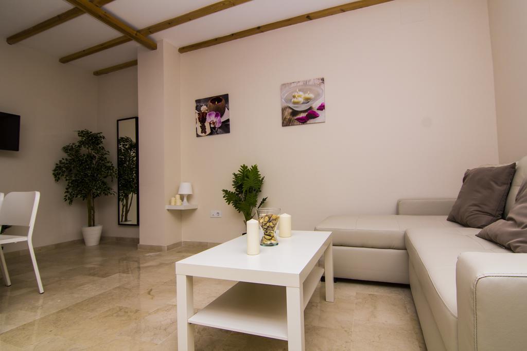 Apartamentos Centro Puerto de Santa Maria El Puerto de Santa Maria Bagian luar foto