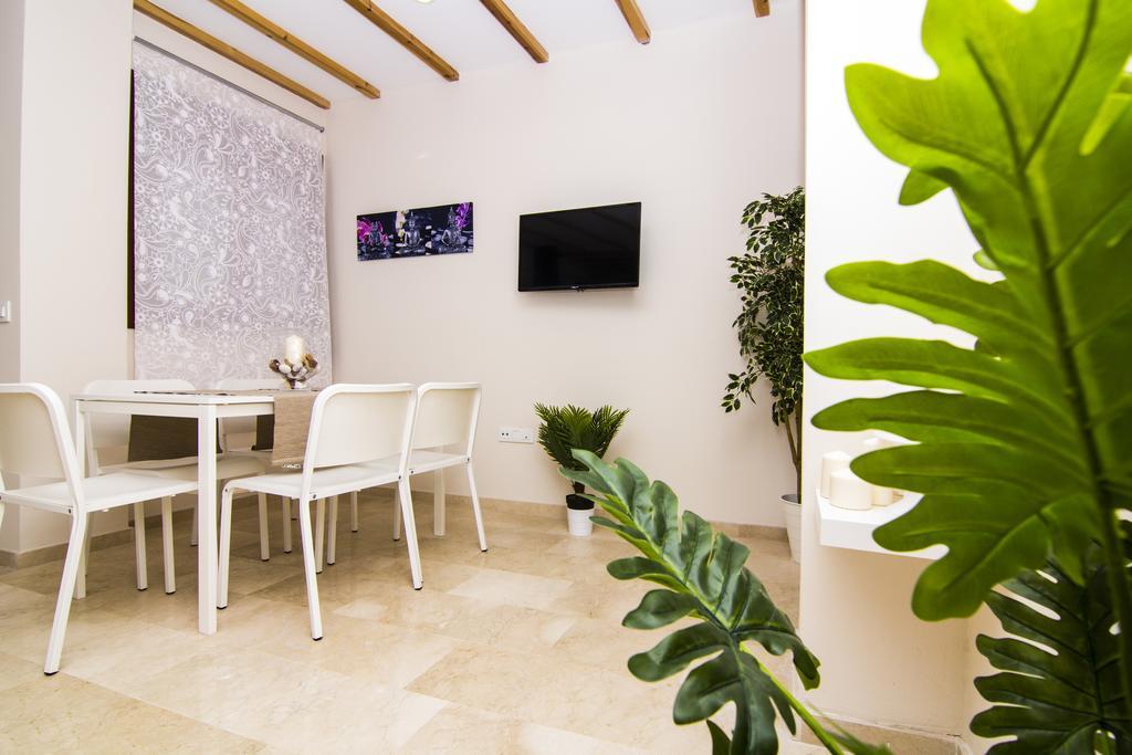 Apartamentos Centro Puerto de Santa Maria El Puerto de Santa Maria Bagian luar foto